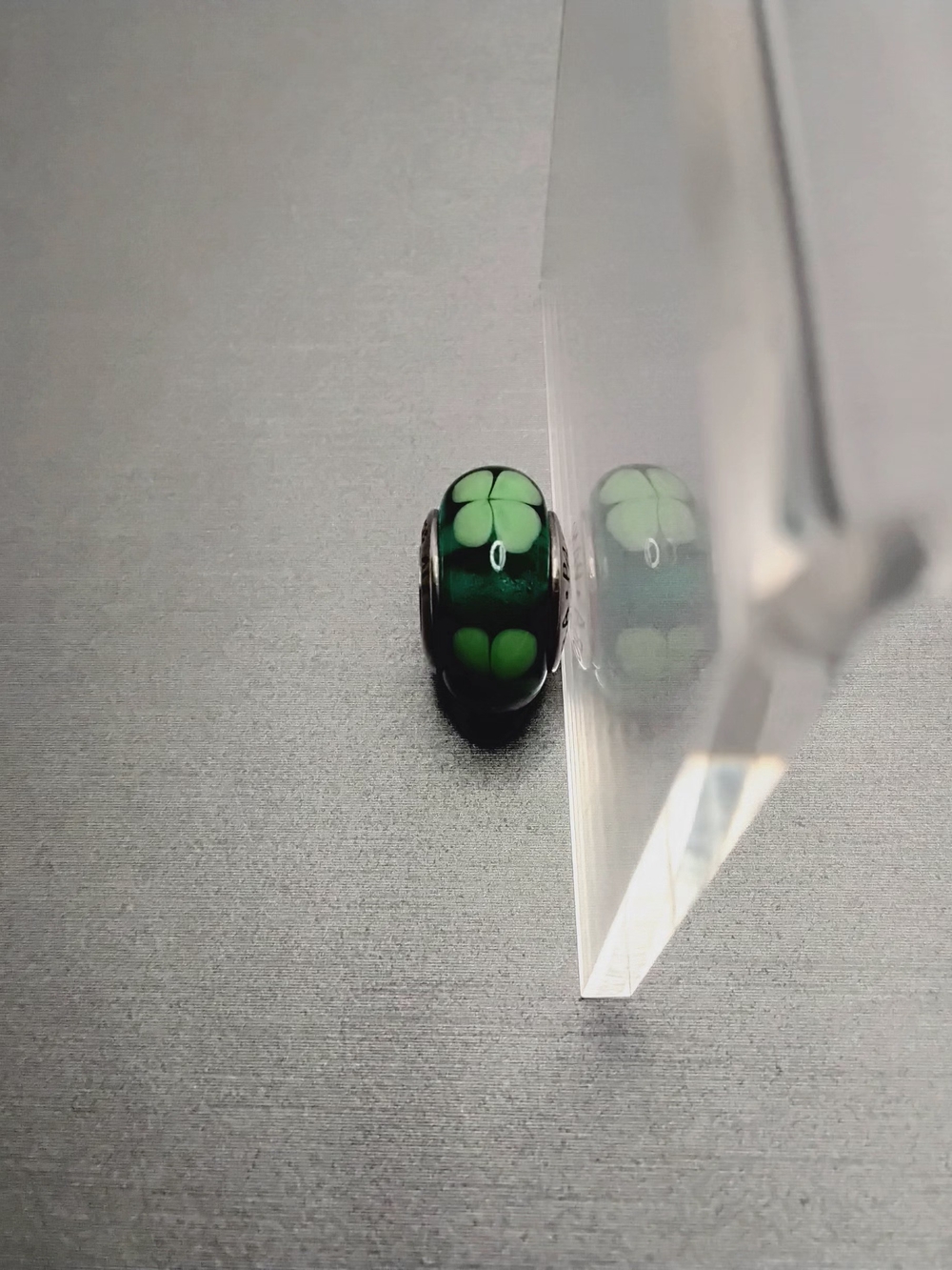 Authentic Pandora Green Murano Glass 4 Leaf Clover Charm - Picture 3 of 5
